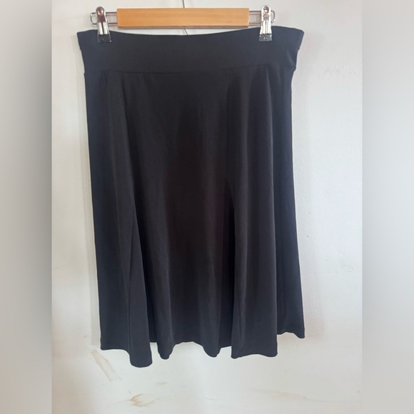 Merona Dresses & Skirts - Mernoa Women’s M Skater Knit Mini Skirt Y2K 90’s FRIENDS Travel